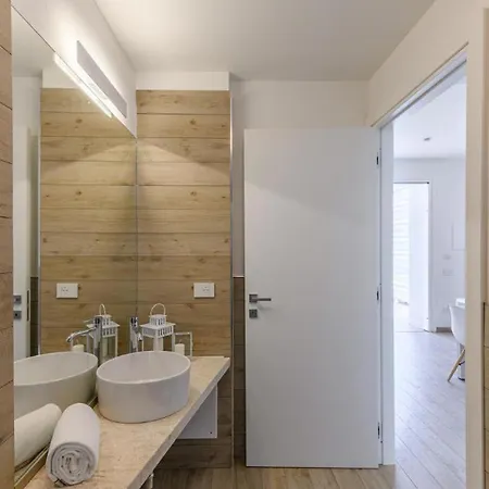 Stunning Capo Falcone Charming Near La Pelosa *